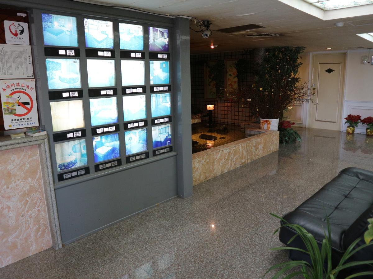 Sanmin Hotel Changhua City Exterior photo